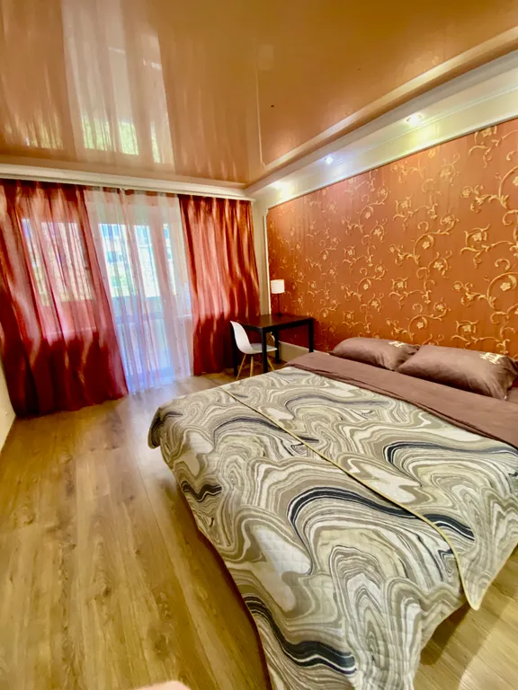 Отличная 2-комнатная квартира в центре, море рядом