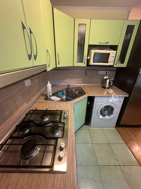 Двухкомнатная в самом центре у набережной