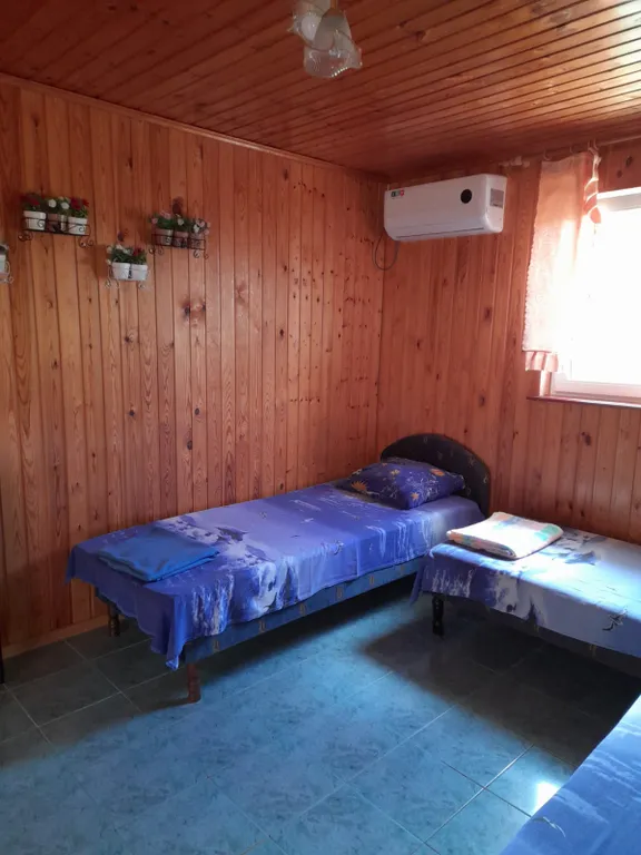 Трёхместный номер с кондиционером