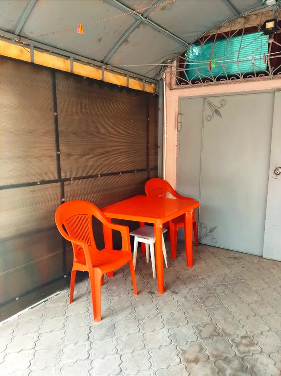 Коттедж Двухэтажный домик с парковкой — Евпатория