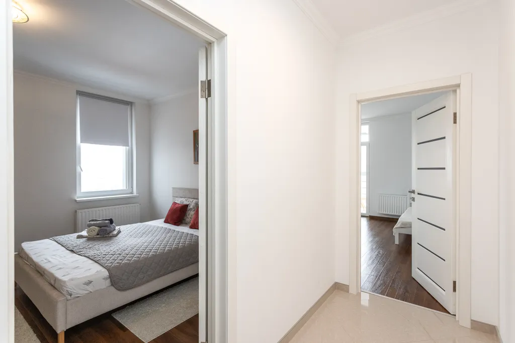 Шикарная Квартира в Центре города, с видом на Верхнее озеро.