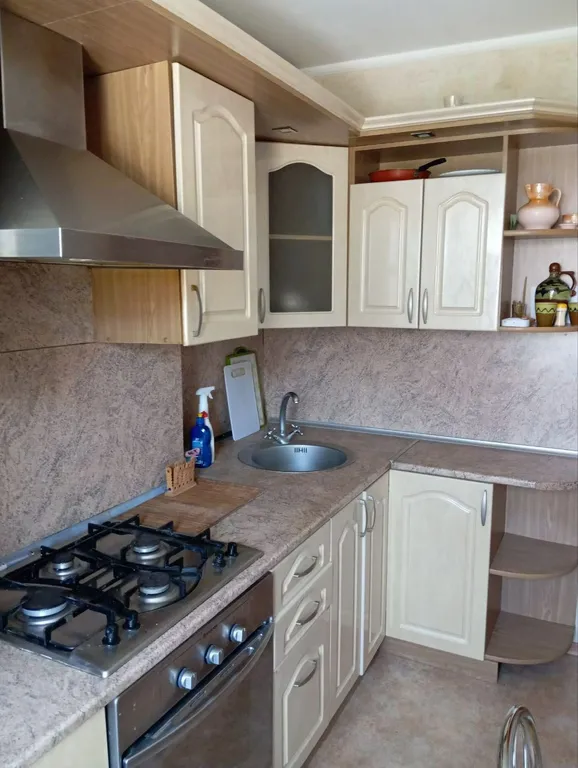 Двухкомнатная квартира в хорошем районе