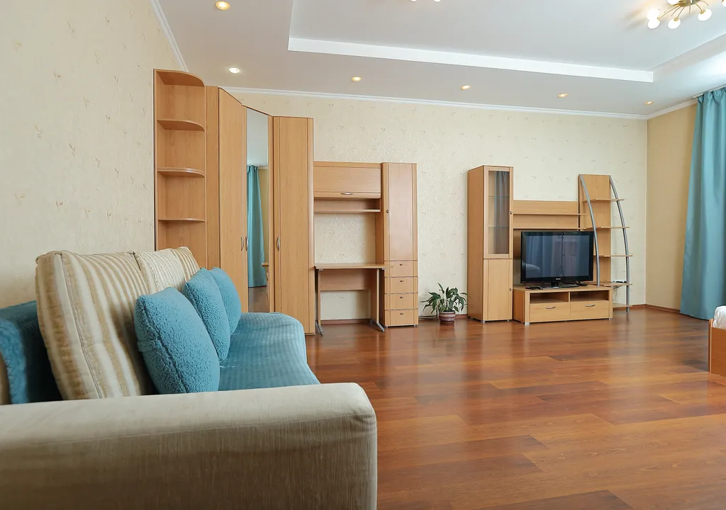 Квартира Просторная 1-комнатная квартира в центре Взлетки — Красноярск