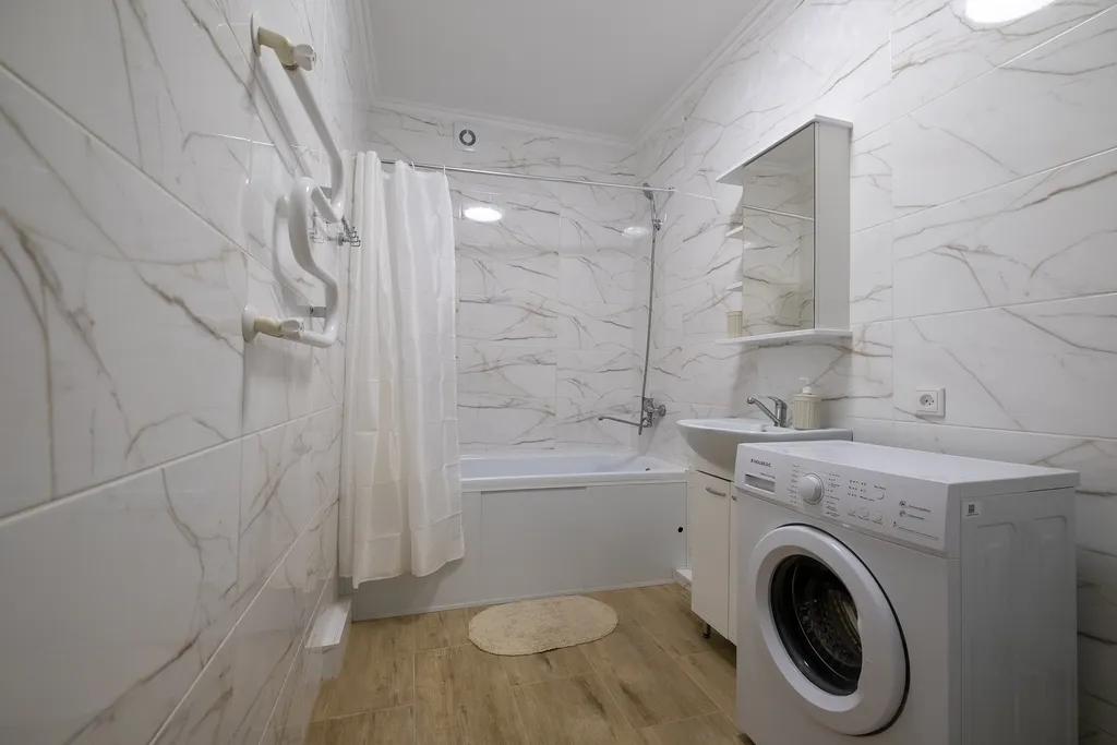 Трёхкомнатные двухуровневые апартаменты 163