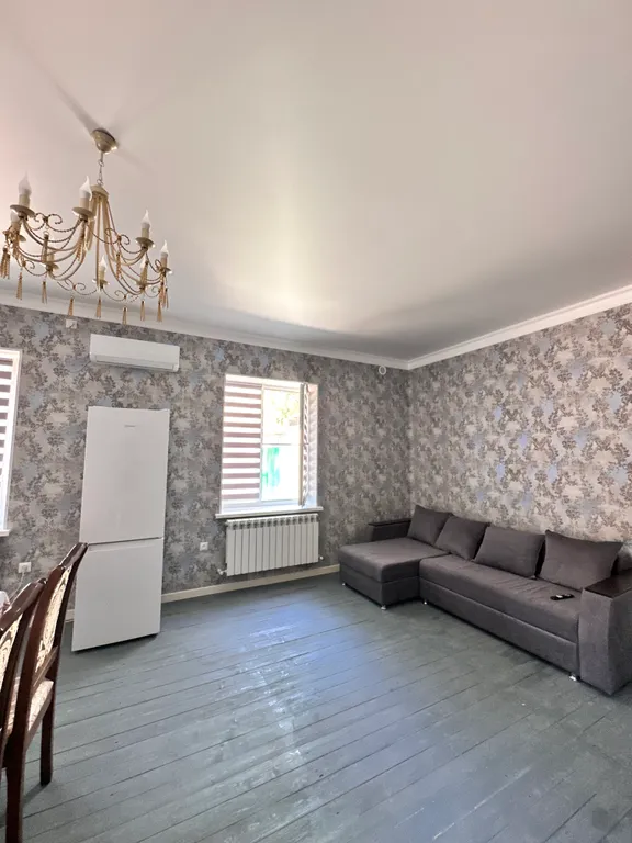 Сдается новый дом у берега моря.