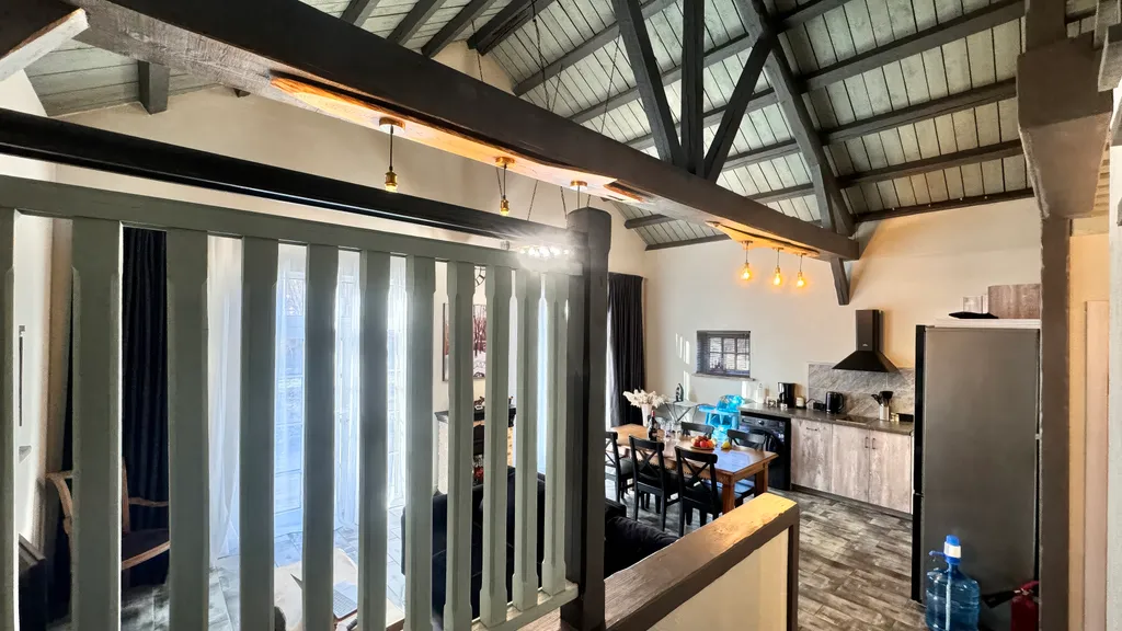 Коттедж Black&White у пристани в центре города