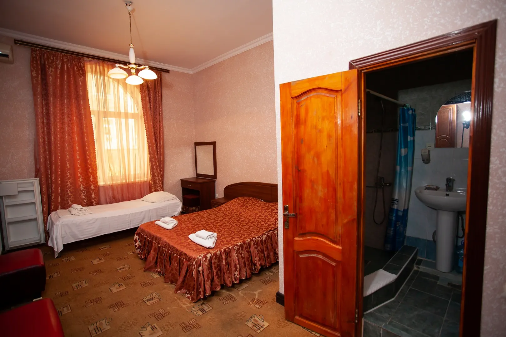 Фото