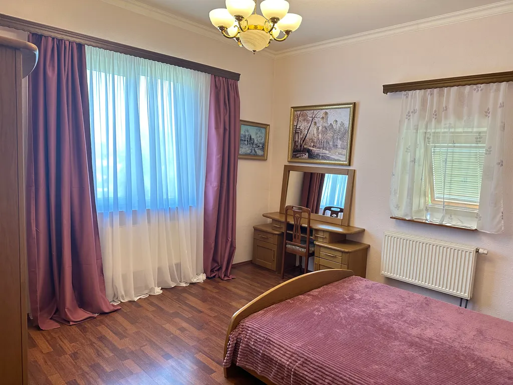 Тихий и уютный дом с террасой с видом на горы