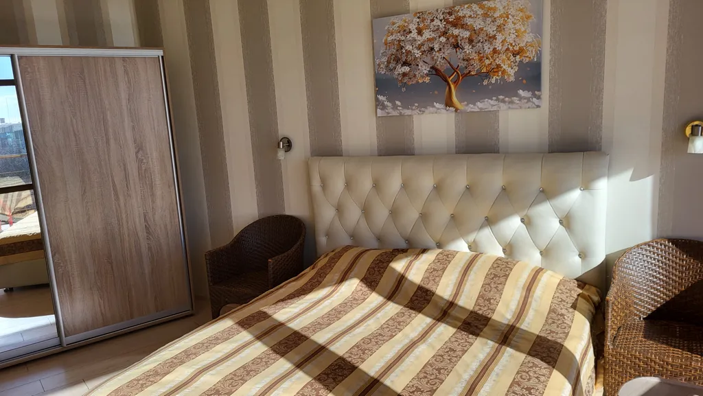 Апартамент двухкомнатный с видом на море