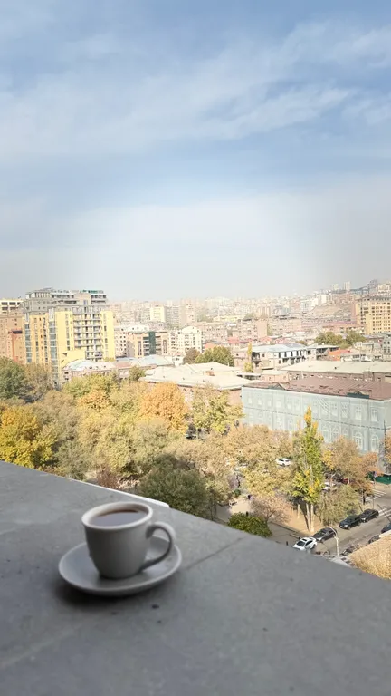 Современные апартаменты в центре с красивым видом