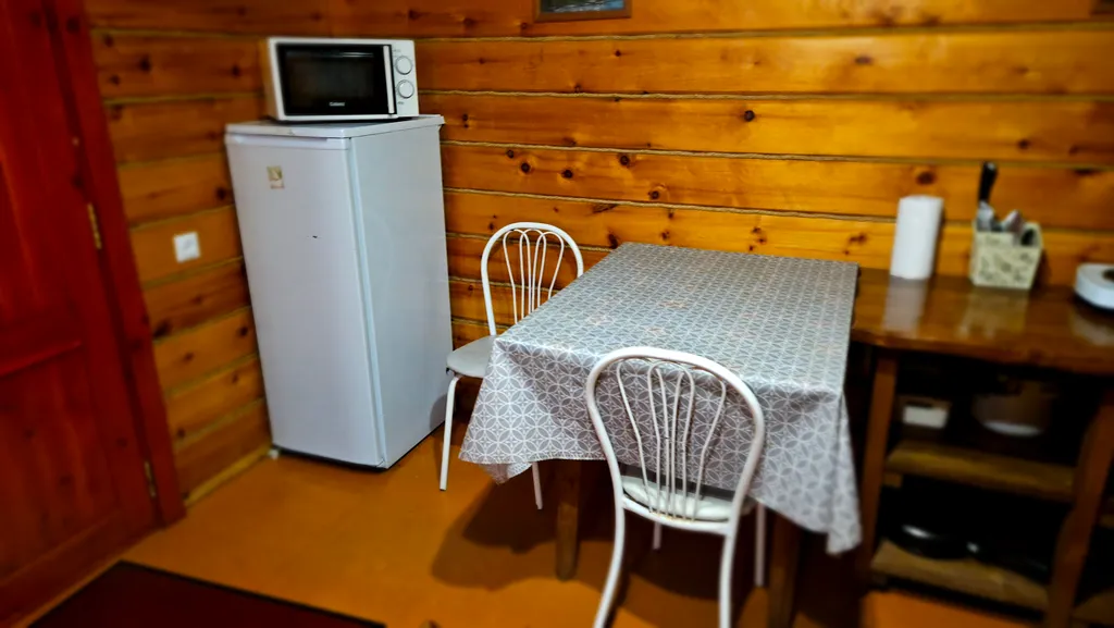 Уютный семейный номер на берегу села