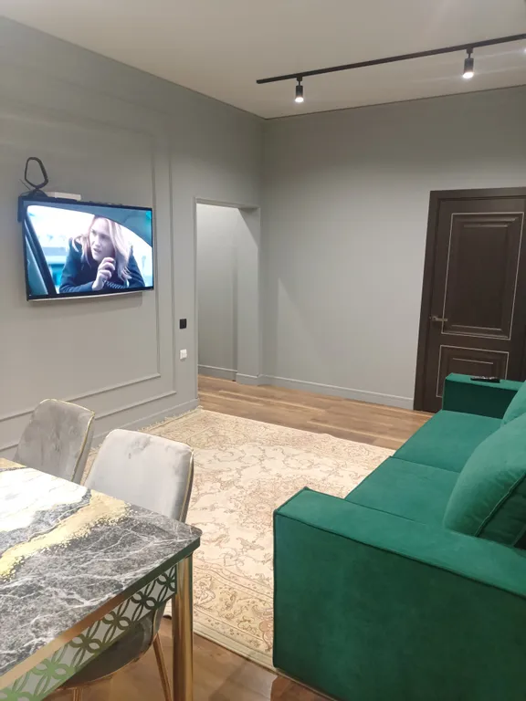 Уютная квартира в центре города в 60 км от высочайшей точки Европы