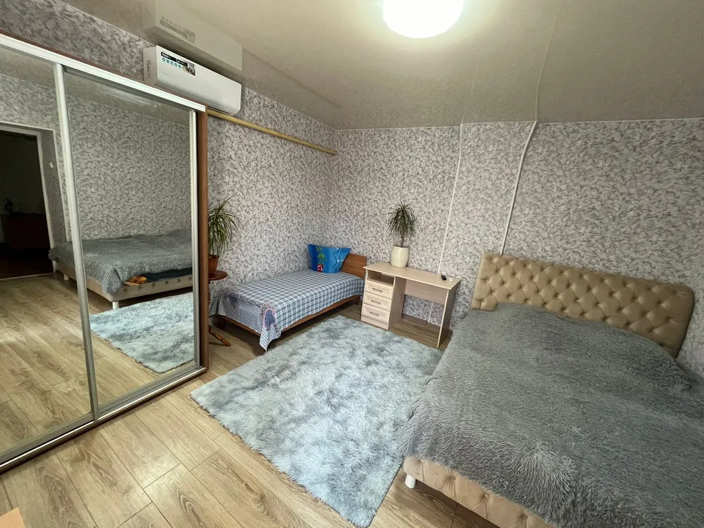 Трёхкомнатный дом в центре Судака)