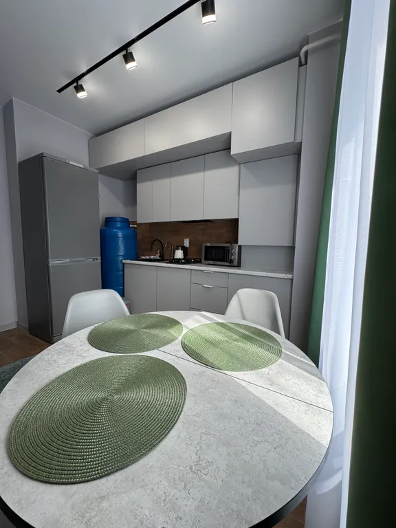 Современная, уютная квартира с дизайнерским ремонтом рядом с морем