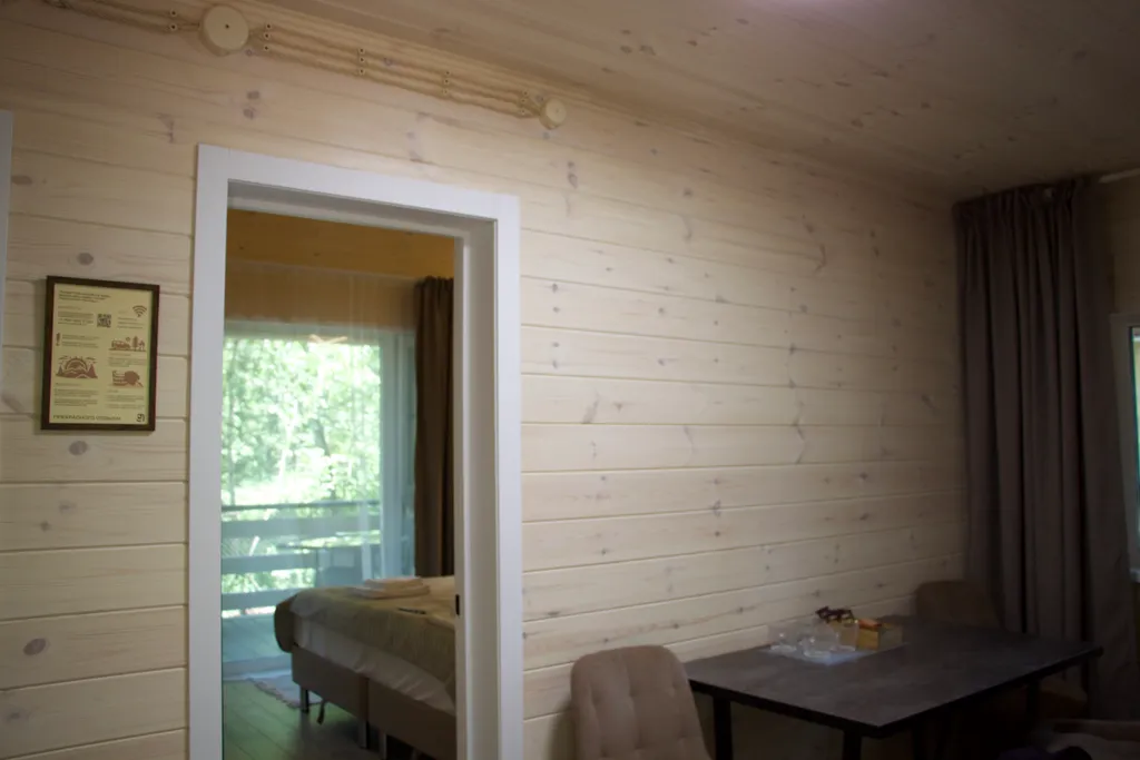 Четырехместный летний дом, Шале в лесу двухкомнатный