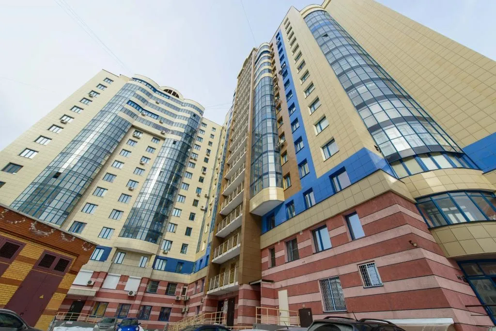 Элитная в центре, метро площадь Ленина, рядом аква-парк, зоопарк, тц аура, парк