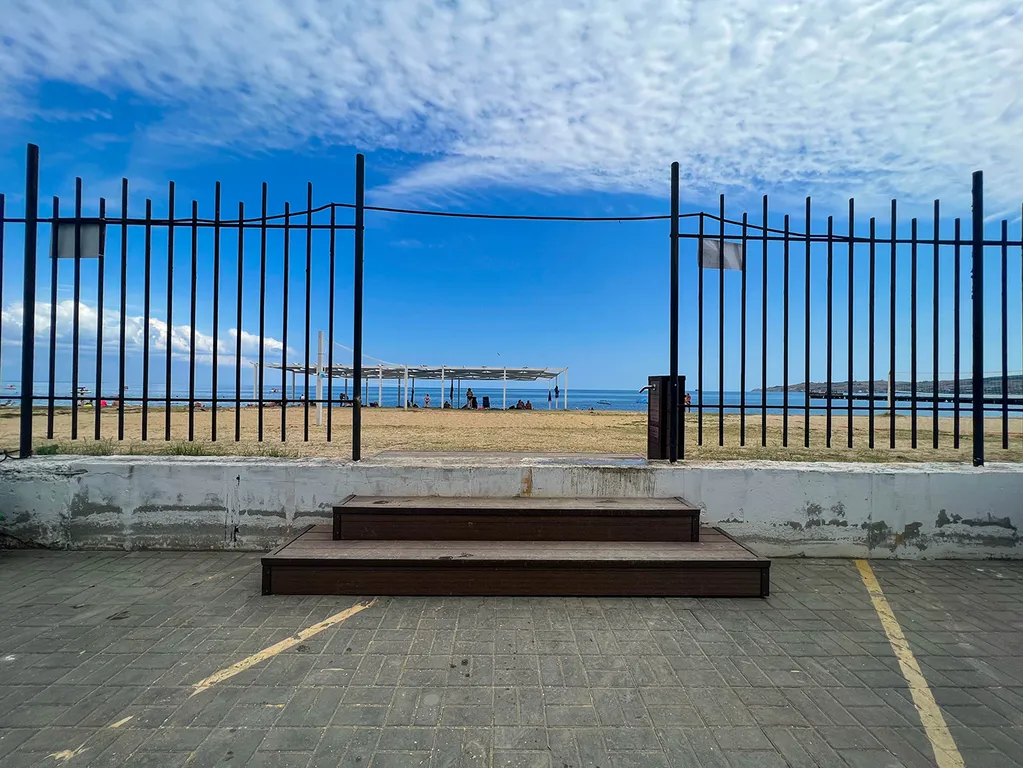 Апартаменты у моря с большой террасой и видом на рассвет