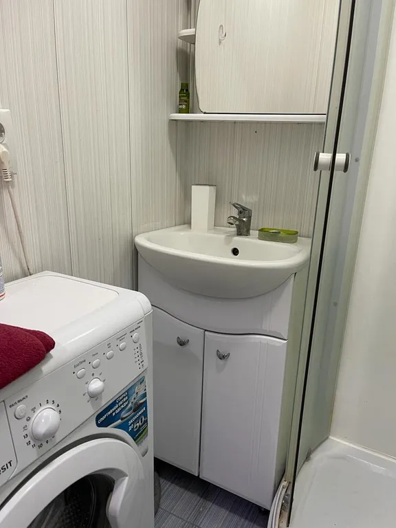 Уютная студия, после ремонта на Вятской/Днепровском