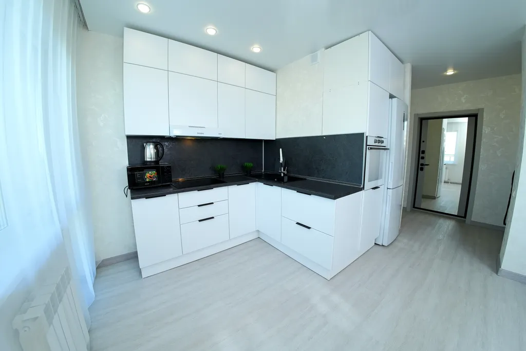 Комфортные апартаменты с видом на метромост и центр