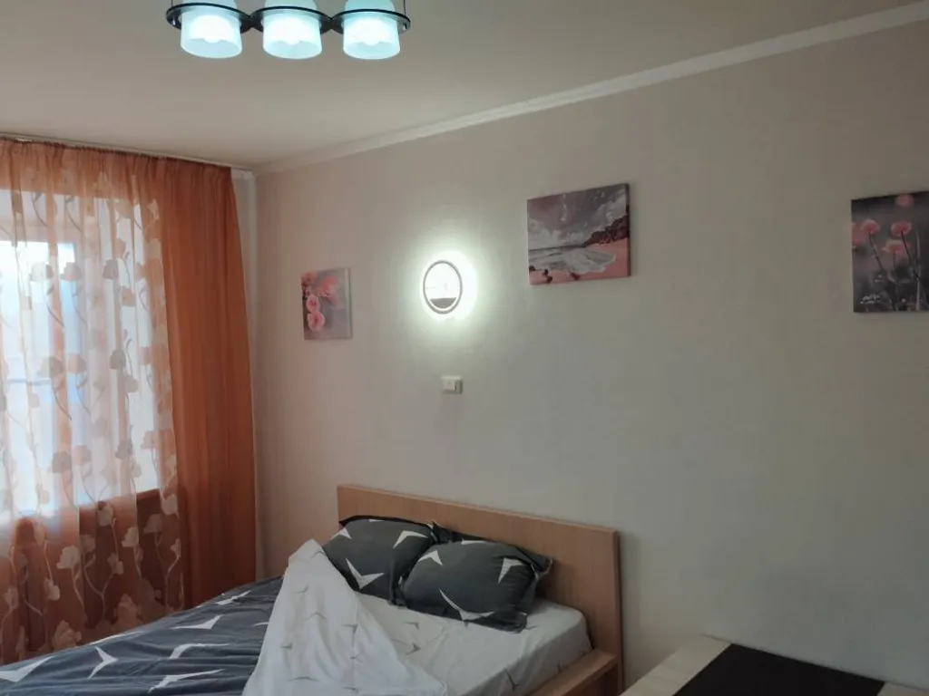 На Ленинградской у Золотого Ключика