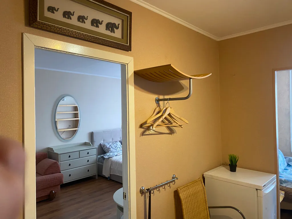 А из нашего окна, речка дивная видна