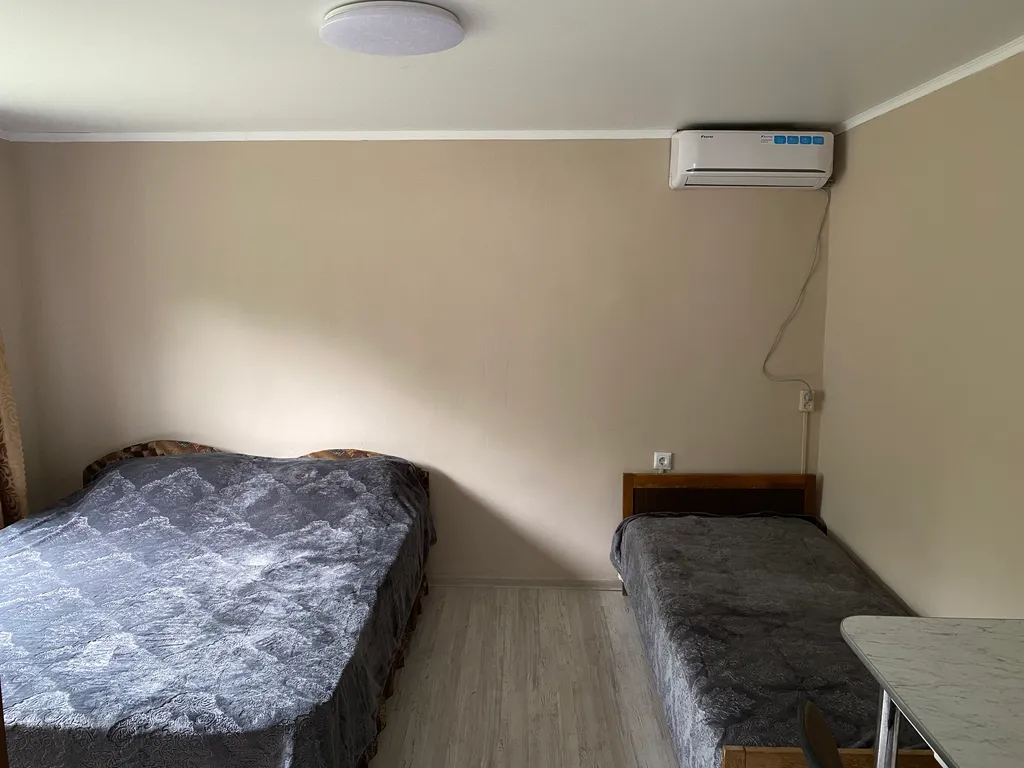 Коттедж 1-комнатный Дом — Гагра