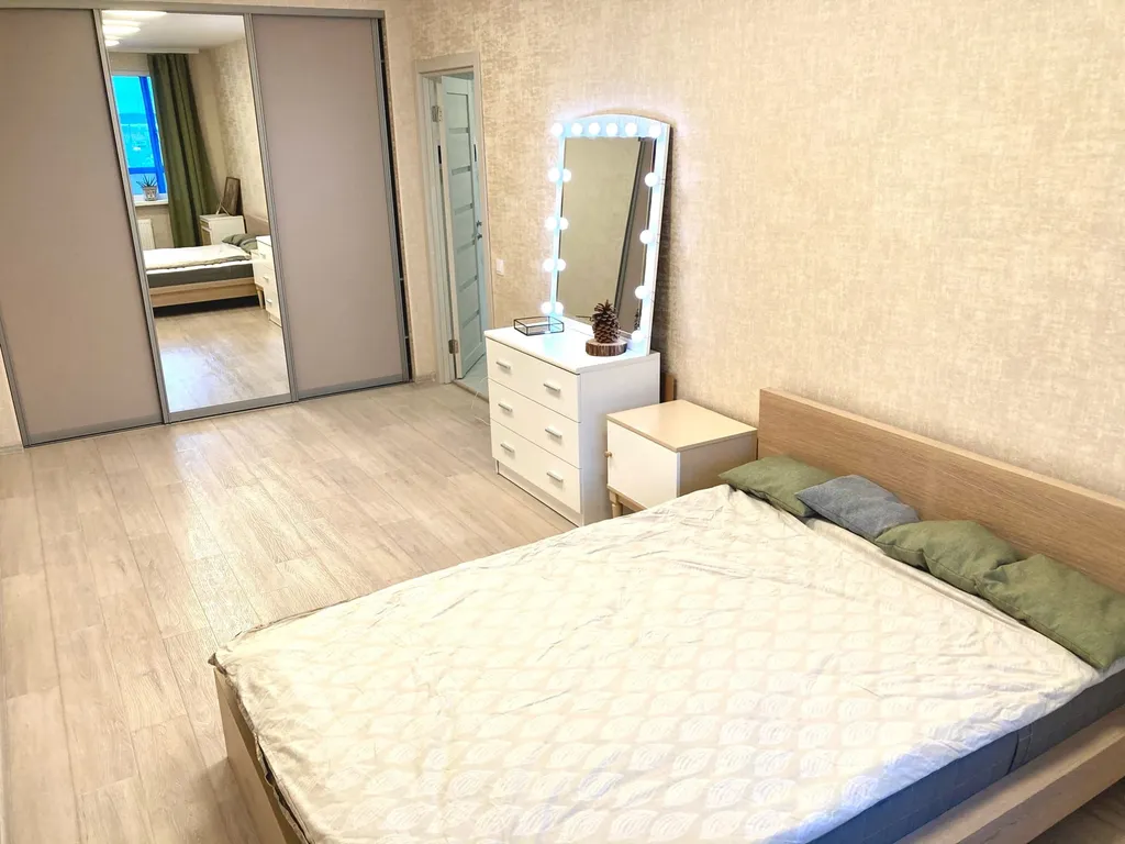 Квартира Уютная просторная квартира в 25 минутах от метро — поселок имени Свердлова