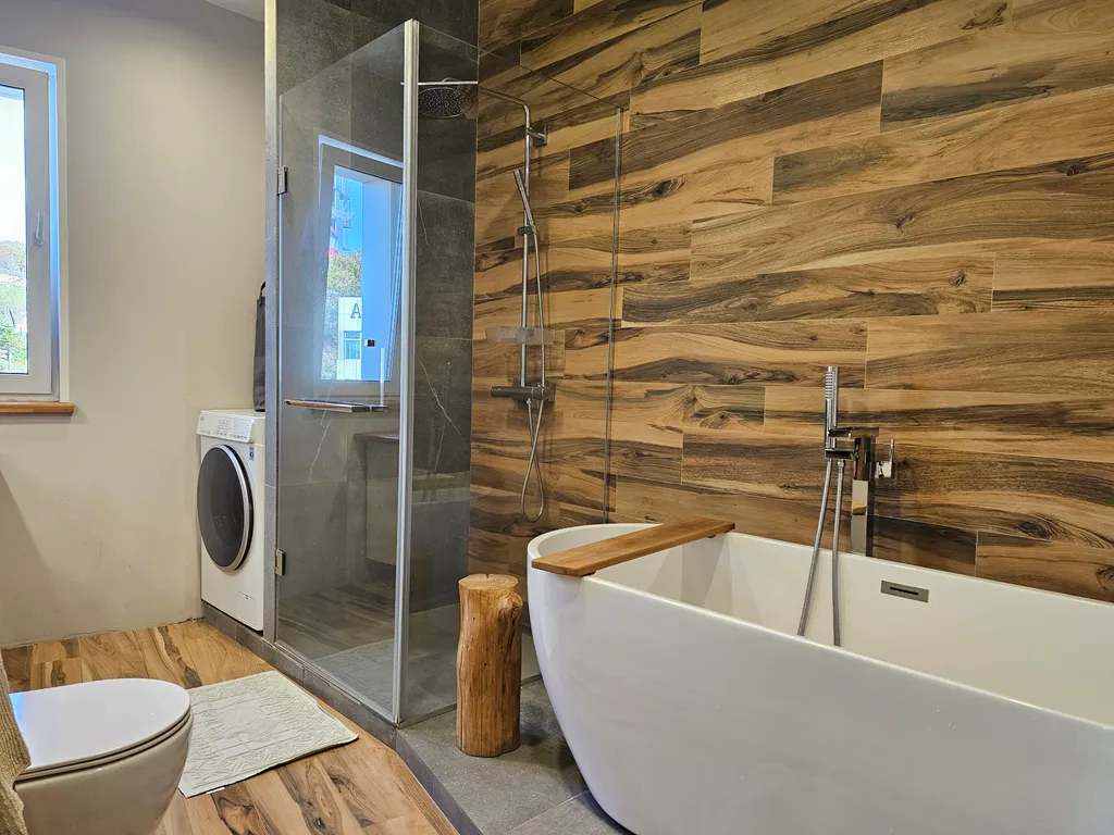 2х.ком.кв.  85.кв.м  в Центре вид на море и город , район Фуникулёра