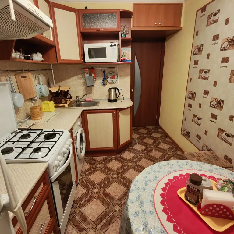 Квартира Бюджетная квартира "Дёшево и СерДЕЧНО". — Кировск