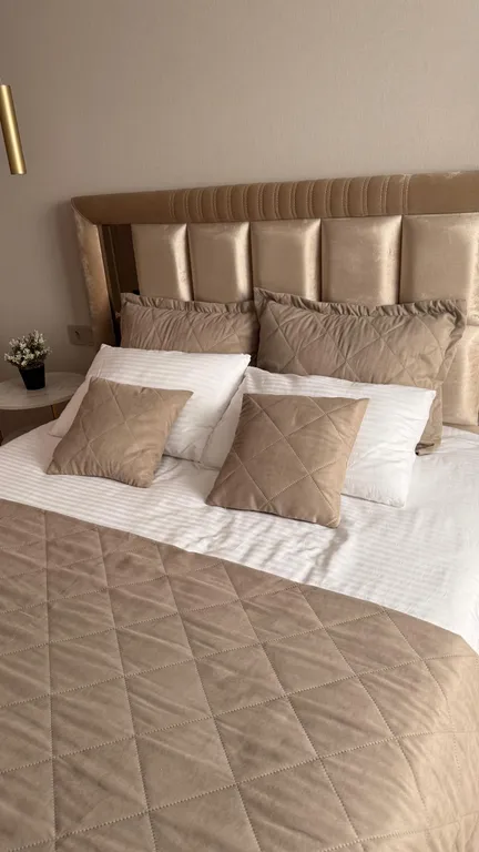 Уютная квартира рядом с ТРК Семья