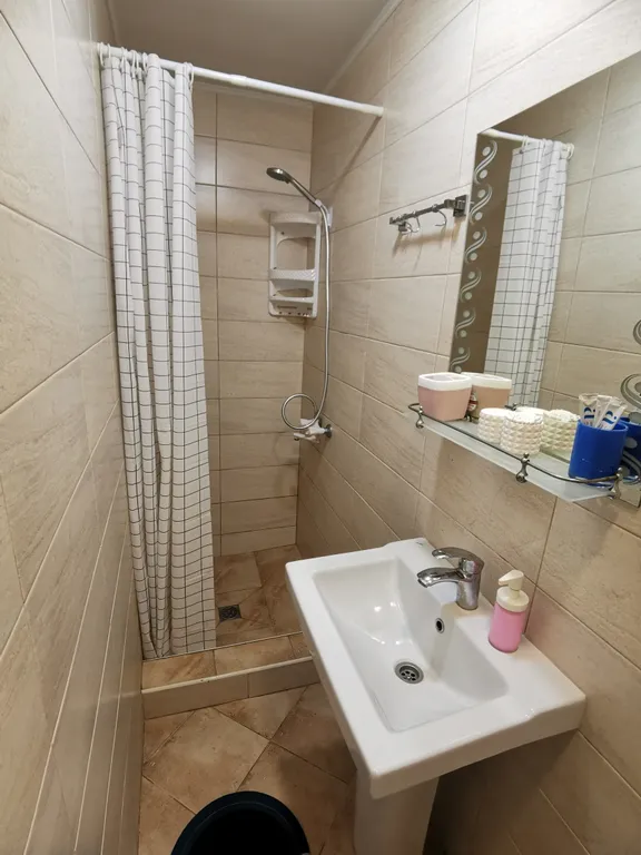 Коттедж Коттедж Бунгало с отдельным двориком — Евпатория