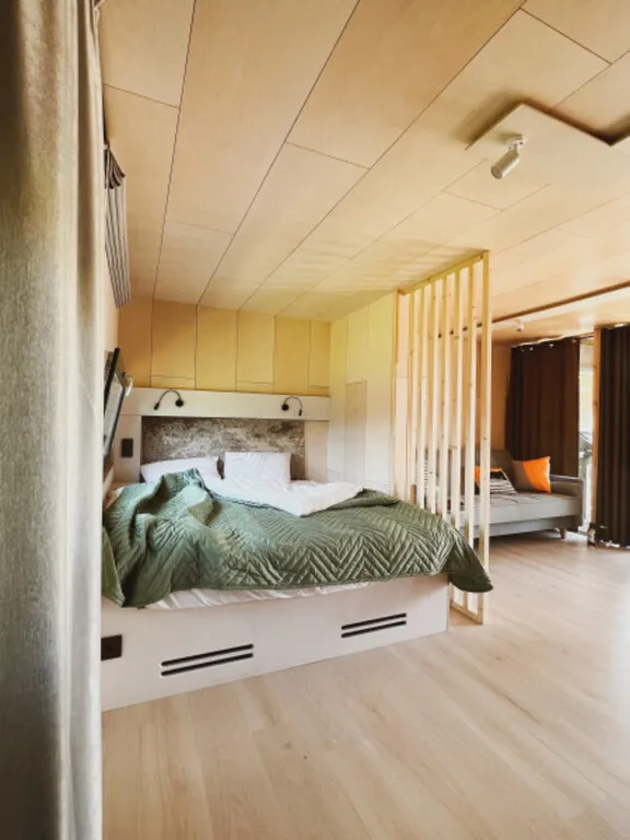 Дом у Яблони с джакузи в А-Шалаш Нижние Дойки