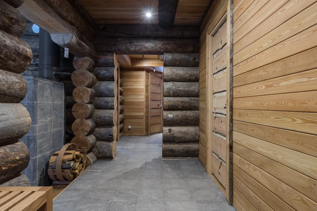 Дом из бревна kelo