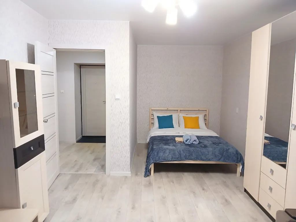 Уютная квартира на новгородской у дк пз