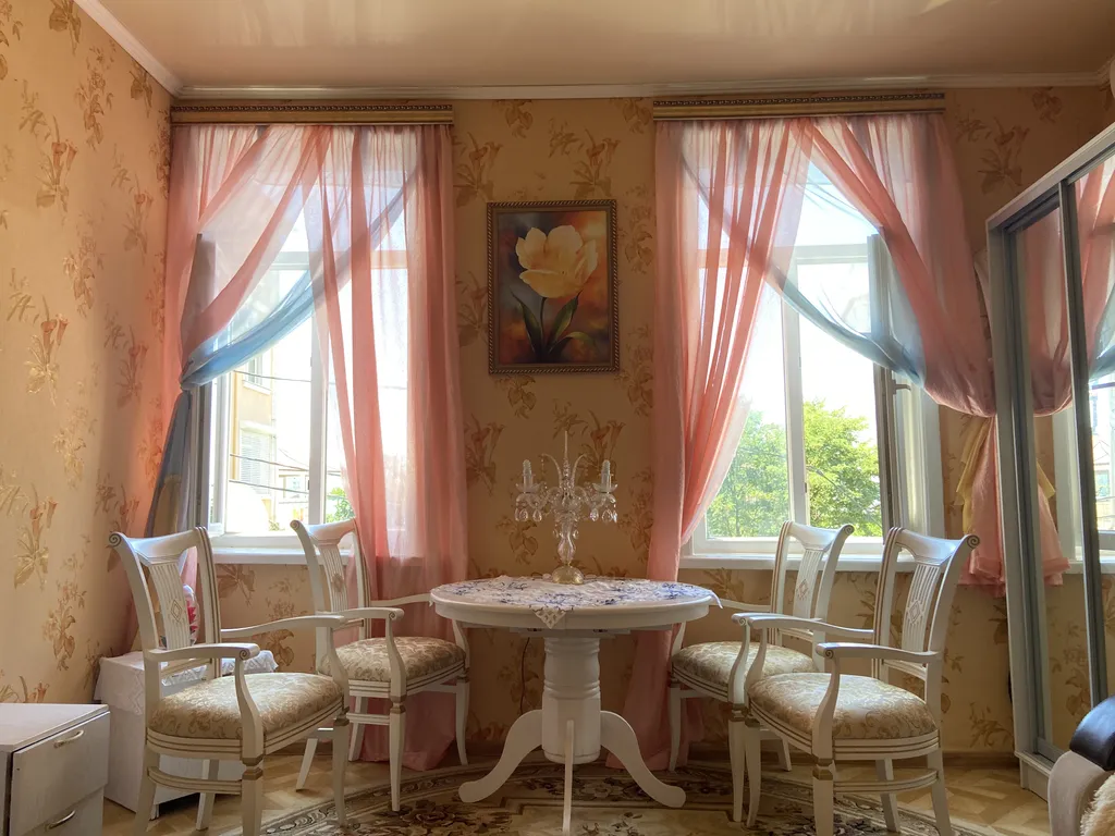 Уютная комната в 3-х комнатной квартире