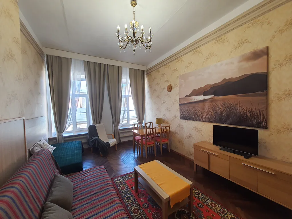 Квартира Квартира в 1 минуте от Невского проспекта, 2 спальни и вид на крыши — Санкт-Петербург