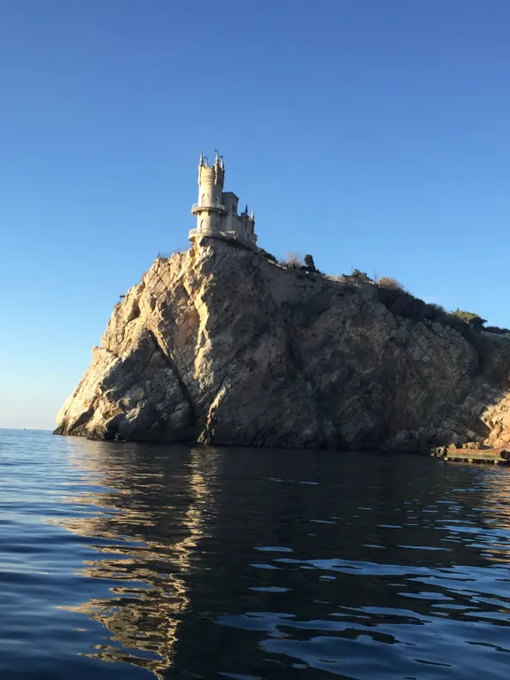 Студия с видом на море и горы