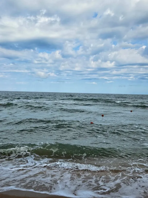 Домик с отдельным входом двумя комнатами кухней