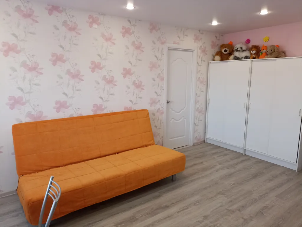 Двухкомнатная квартира в центре с видом на Никольский храм