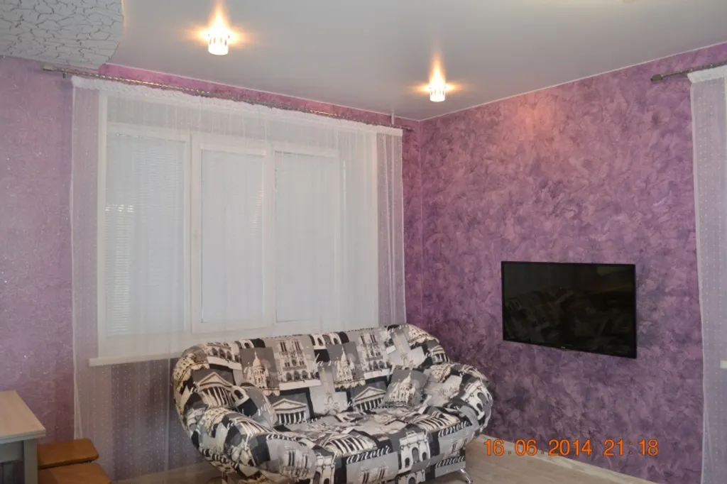 Отличная квартира с хорошим ремонтом и рядом с  Ж/Д Вокзалом