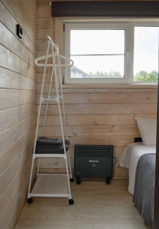 Уютный домик на берегу озера