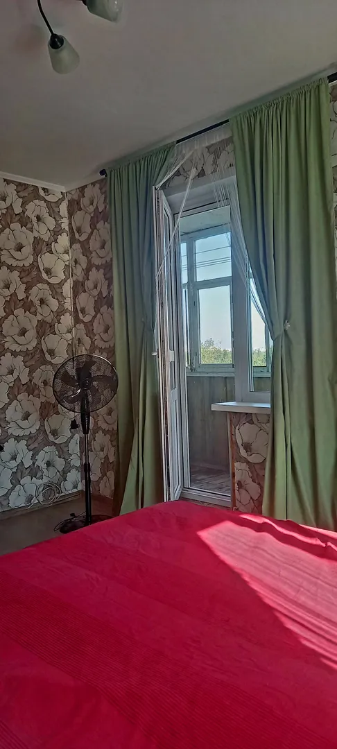 Выход на балкон