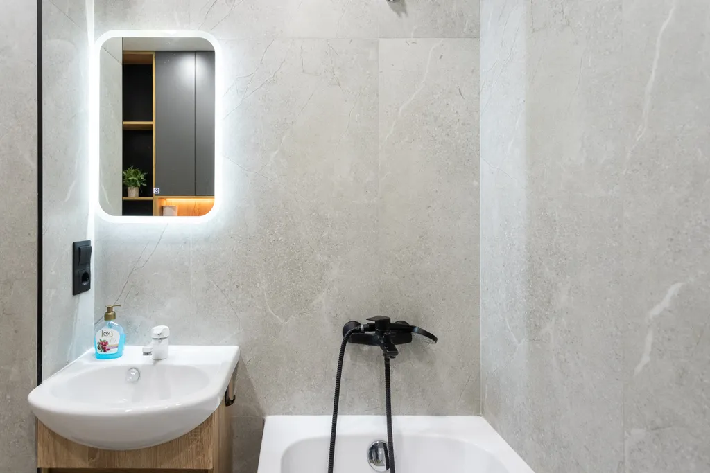 Уютная квартира с двумя балконами в центре рядом с Островом Канта