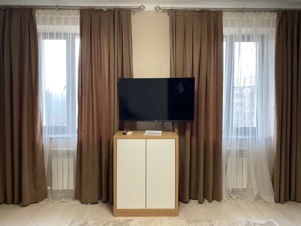 Комфортная квартира в доме у реки, возле входа в центральный парк