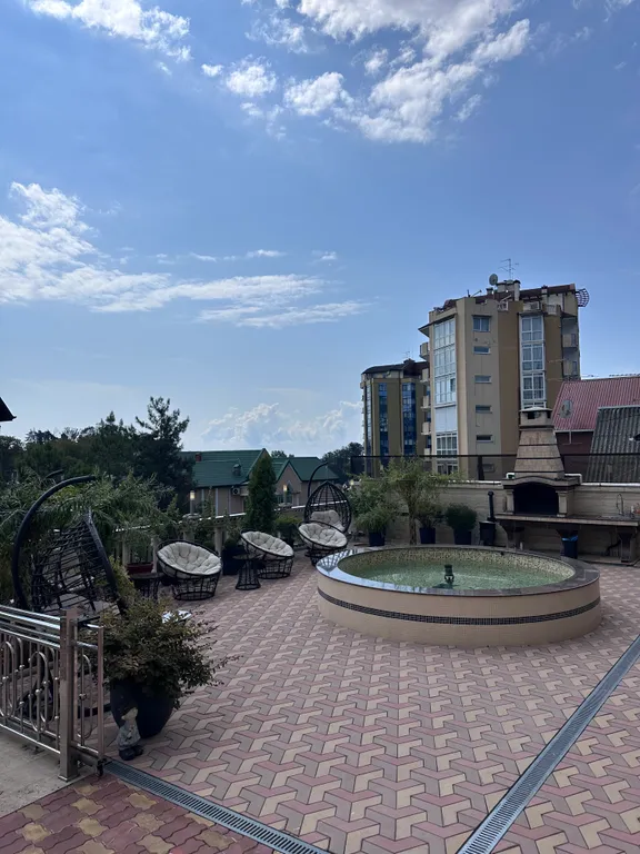Квартира Квартира Дизайнерская евродвушка с бассейном в клубном доме — Сочи