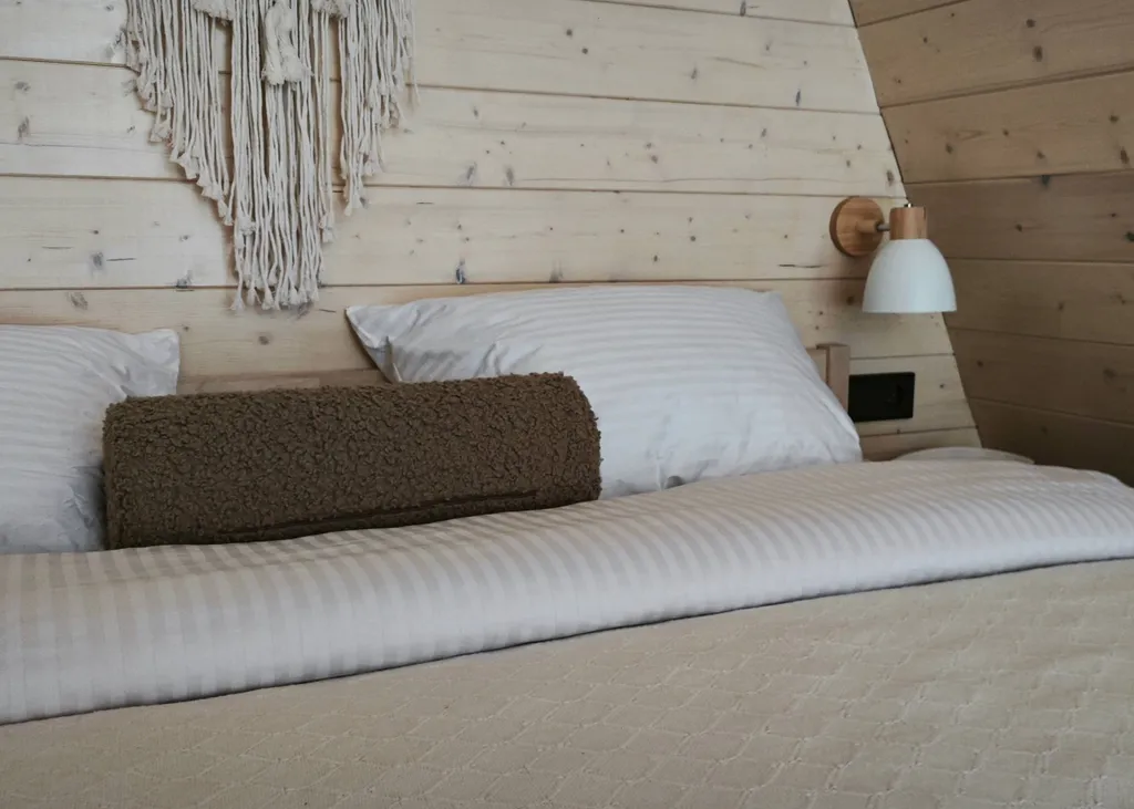 Коттедж Уютный дом Поле с баней на дровах и сибирским чаном — Лопатино