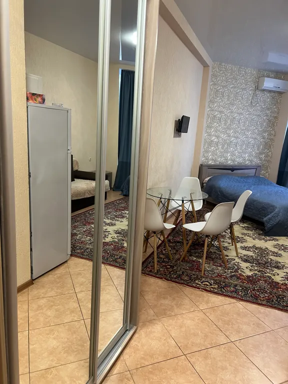 Просторная квартира-студия на берегу моря