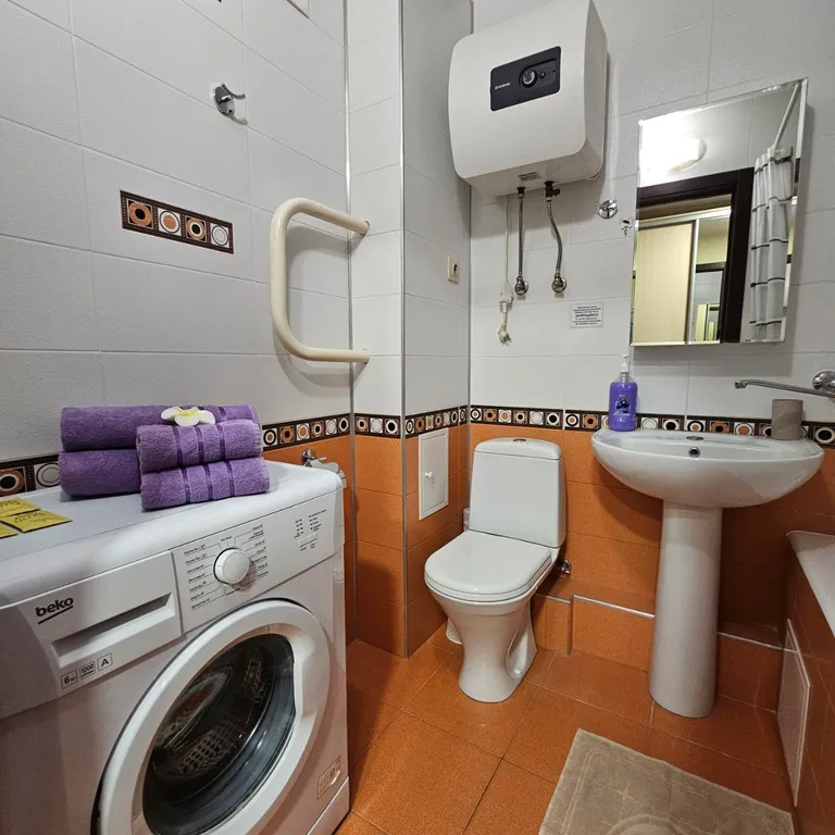 Уютная квартира в Кировском районе возле НИИ Онкологии