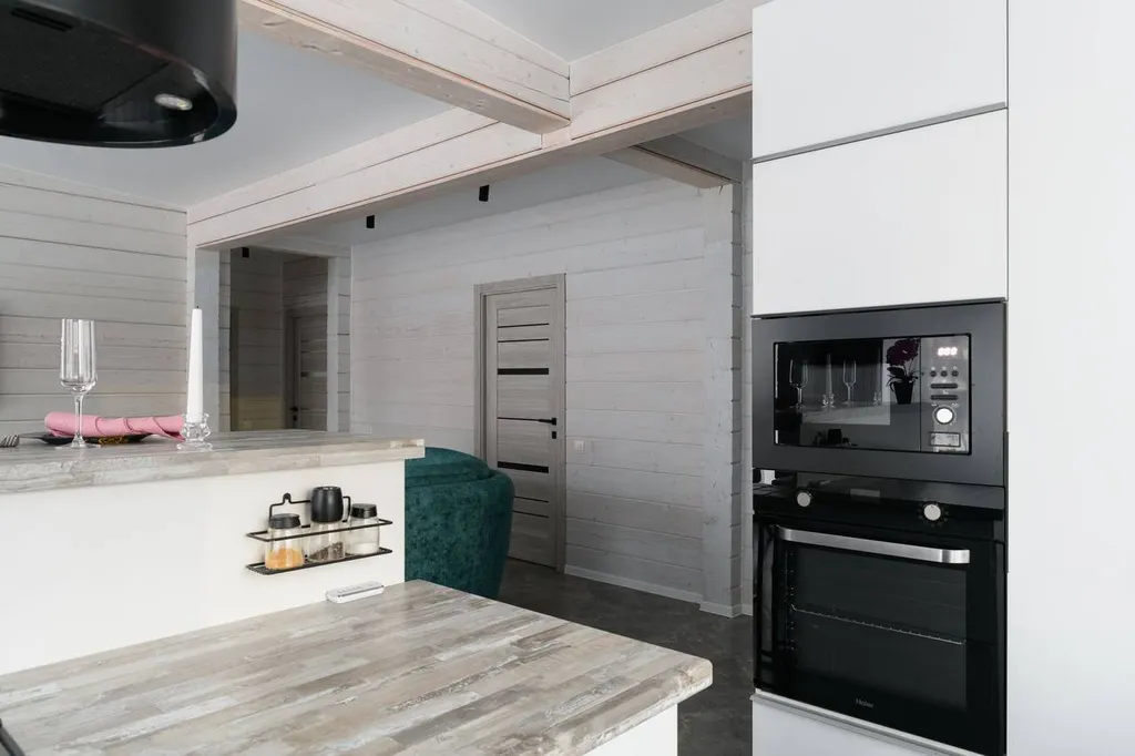 Уютный новый коттедж на берегу Финского залива
С баней на дровах