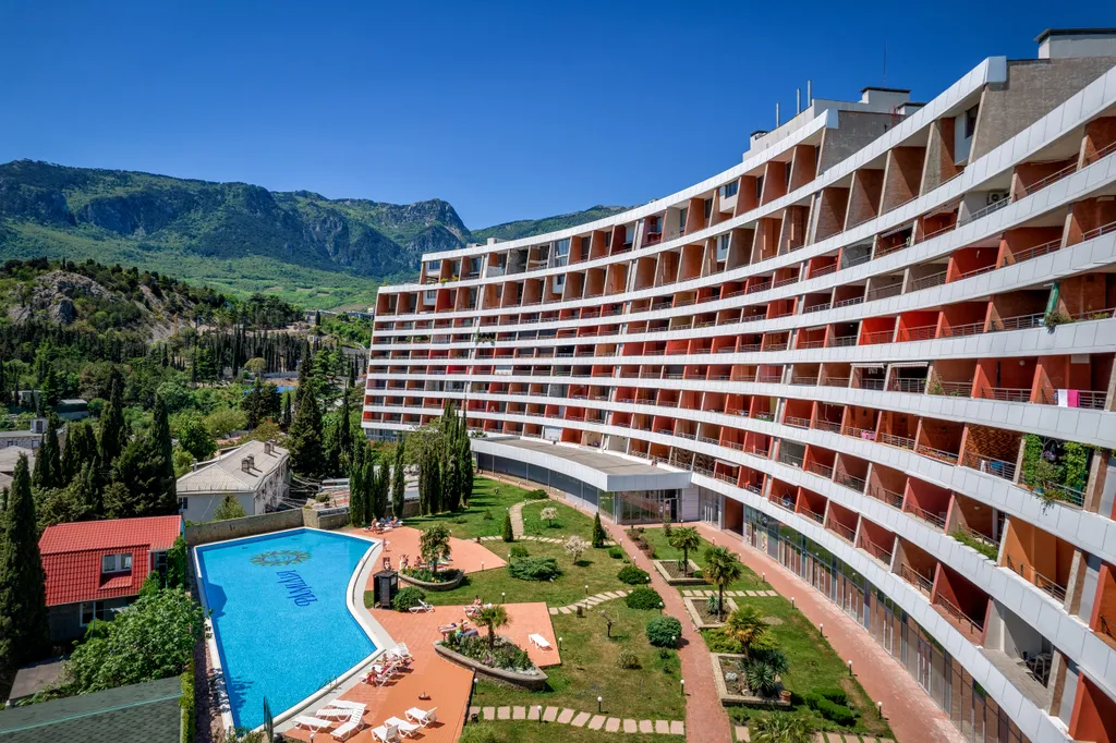 3-комнатная квартира с видом на море